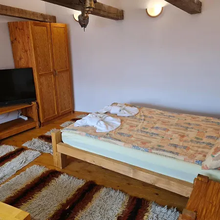 Mamin Kolio Pensionat 2*