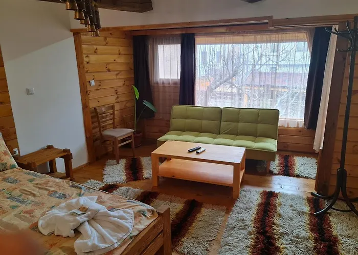 게스트하우스 Mamin Kolio 2*