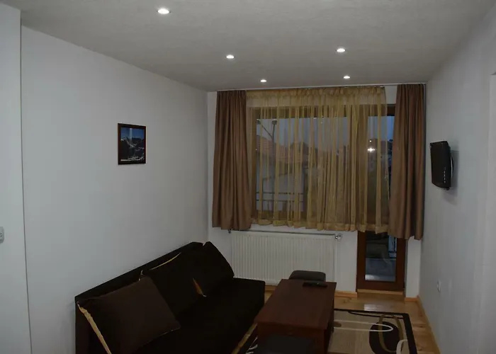 게스트하우스 Mamin Kolio 2*