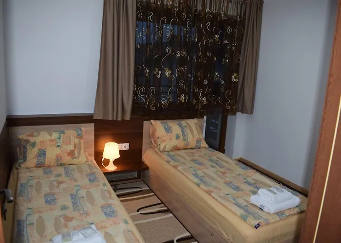 Mamin Kolio 2* 반스코